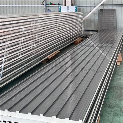 Wie stellen wir hochwertige, mit PU-Schaum isolierte Aluminiumdachziegel her?